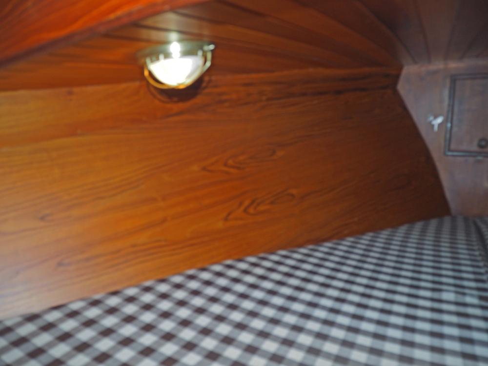 Cabin en avant, H&eacute;bergements